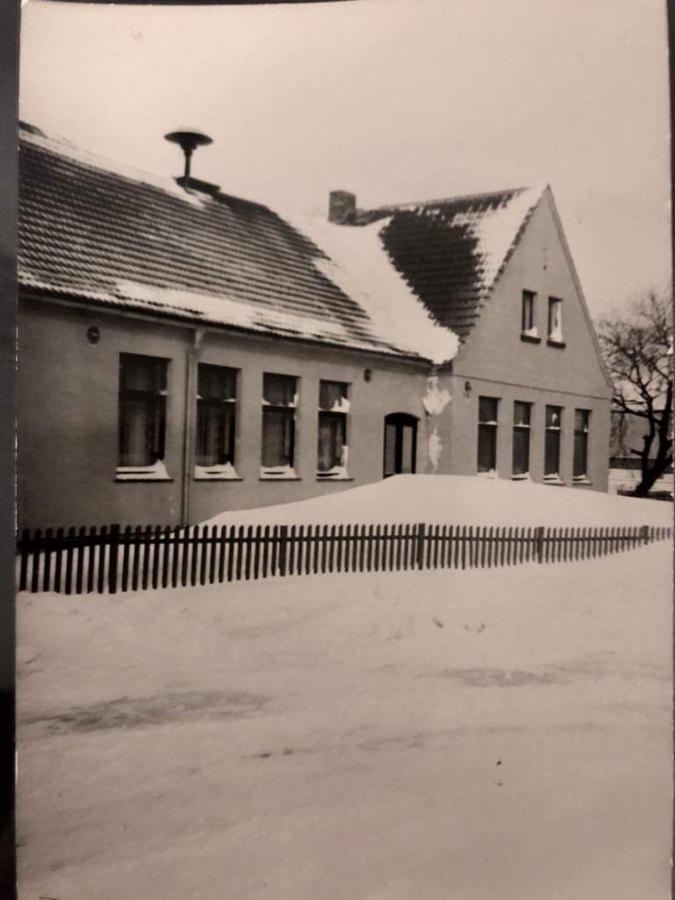 Pension & Restaurant "Alte Schule" Kluis Екстериор снимка